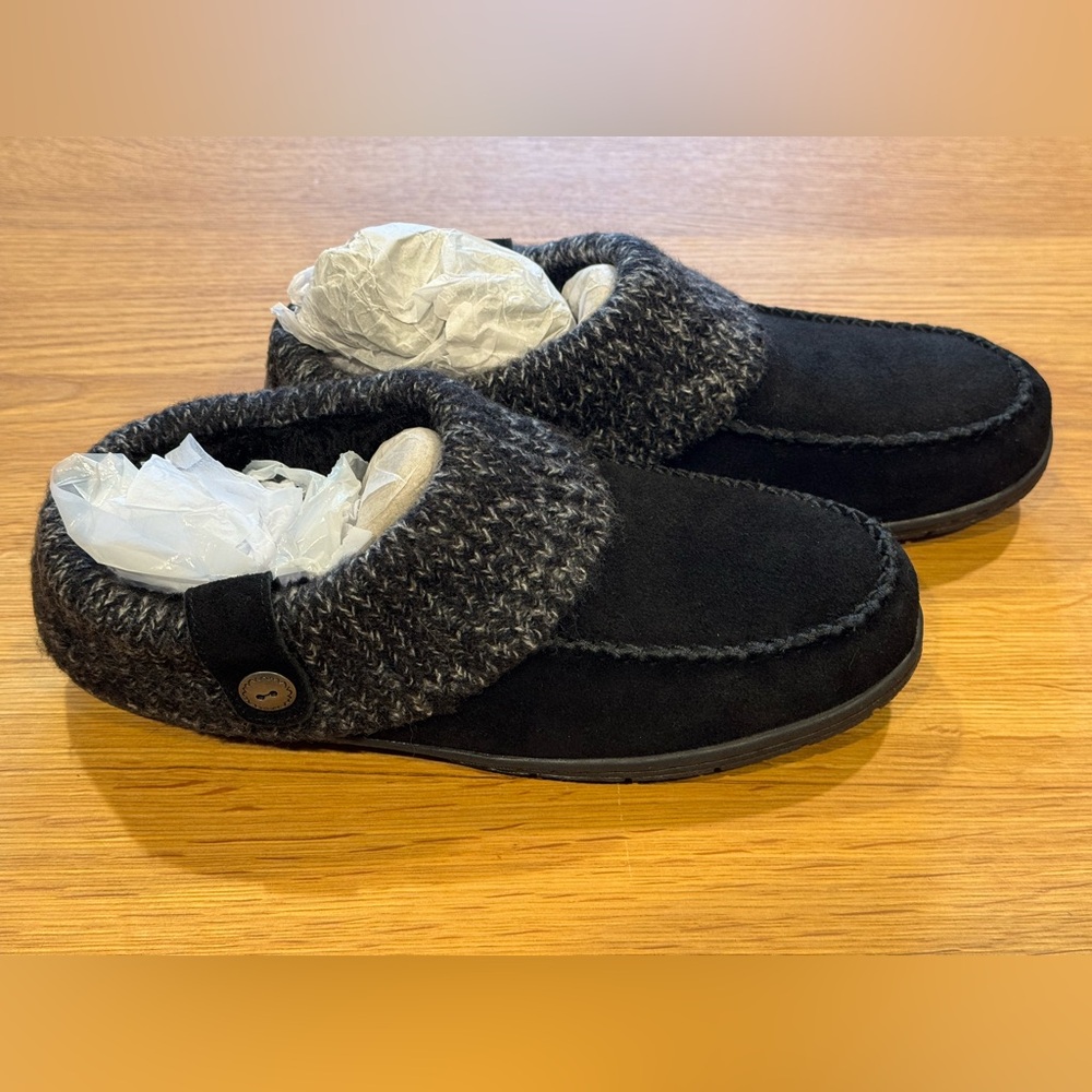 Lands’ End Women’s Black Suede Fold Over Moccasin Slippers Sz 10M NEW